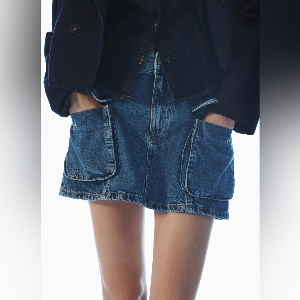 Zara denim cargo skirt (sold out)